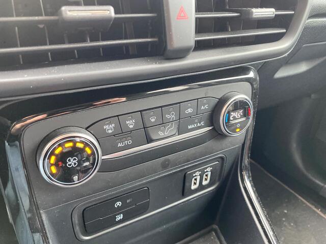 Ford ECOSPORT 1.0 EcoBoost ST-Line 125pk | Trekhaak | Apple Carplay / Android auto | Cruise control | Climate control