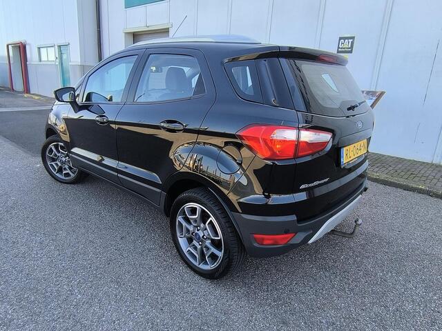 Ford ECOSPORT 1.0 EcoBoost Titanium 125PK, Trekhaak, All season banden, climate + cruise control, Sony Audio, Navi, parkdistance, keyles entry.