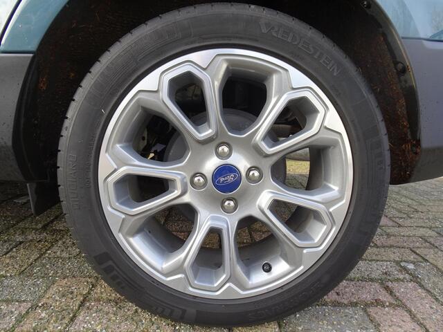 Ford ECOSPORT 125pk Titanium Automaat Navi Camera Trekhaak Winter Parking Dodehoek pack B&O Dealeronderhouden