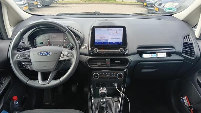 Ford ECOSPORT 1.0 EcoBoost Titanium 125pk Trekhaak | Stoelverwarming | Navigatie | Parkeersensoren | Voorruitverwarming