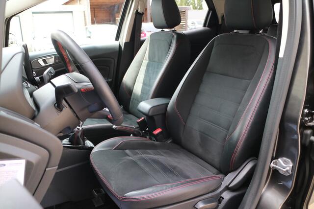 Ford ECOSPORT 1.0 EcoBoost ST-Line | Trekhaak! | Camera | Bliss! |
