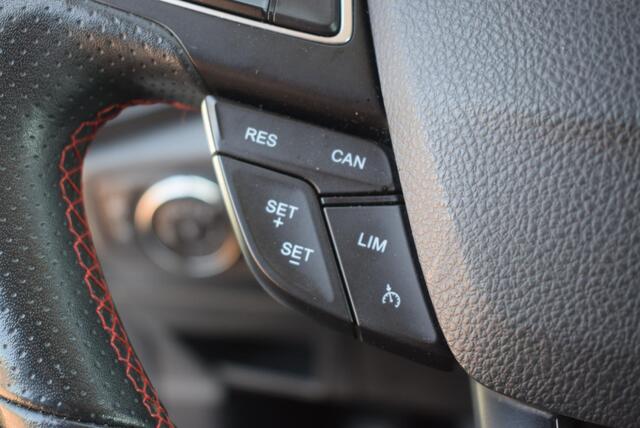 Ford ECOSPORT 1.0 EcoBoost ST-Line Two-Tone, Airco, Navi, Cruise, B&O Audio, Camera, Km 23000 !!