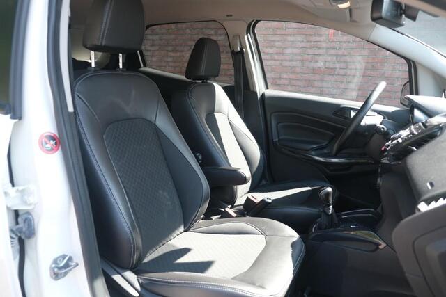 Ford ECOSPORT 1.0 EcoBoost 125pk Titanium S | Navi | Climate | Cruise | Keyless | Camera | Winter Pakket | Trekhaak