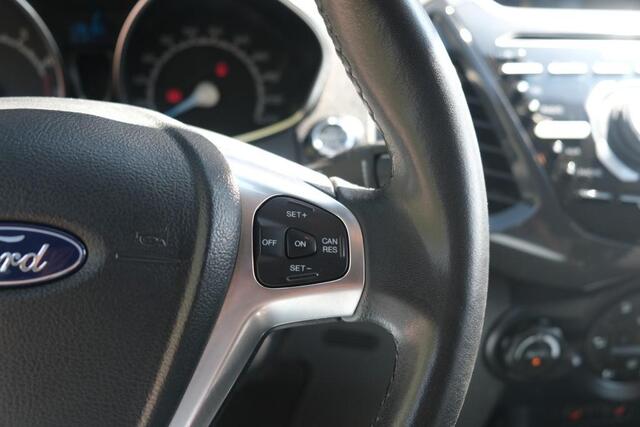 Ford ECOSPORT 1.0 EcoBoost 125pk Titanium S | Navi | Climate | Cruise | Keyless | Camera | Winter Pakket | Trekhaak