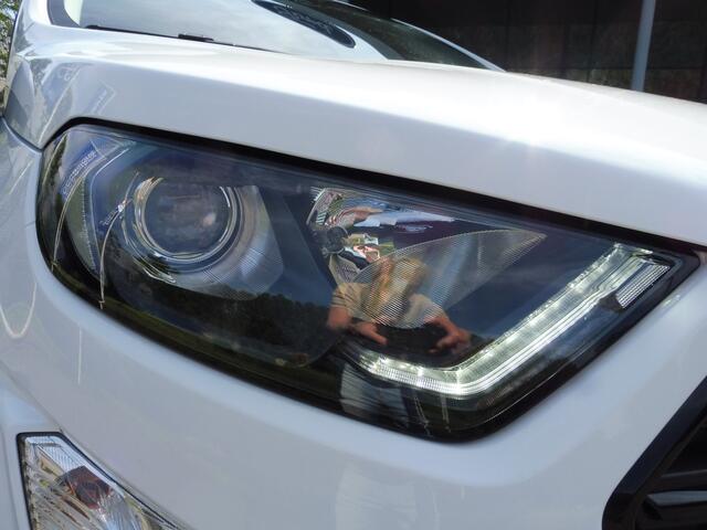 Ford ECOSPORT 125pk ST-Line Ecc CrC 17i Navi Pdc v+a Nwe.distributie in nieuwstaat