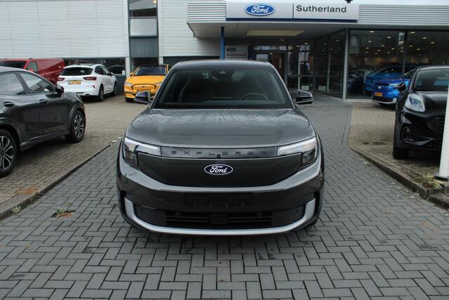 Ford EXPLORER Premium Extended Range RWD (77 kWh) Ford Voorraad | Panoramadak | 21-Inch | Driver Assistance Pack