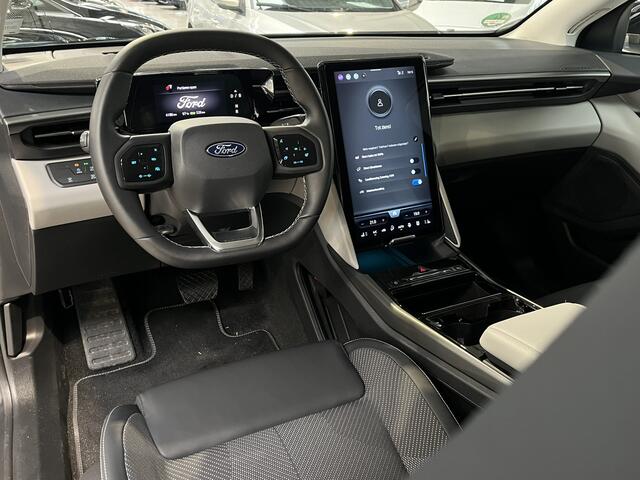 Ford EXPLORER EV Extended Range RWD 286 pk 77 kWh | Warmtepomp | Driver assistance pack | Elektrische stoel met geheugen | Adaptieve cruise | Garantie tm 2029!