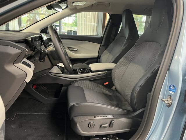 Ford EXPLORER EV Extended Range RWD 286 pk 77 kWh | Warmtepomp | Driver assistance pack | Elektrische stoel met geheugen | Adaptieve cruise | Garantie tm 2029!