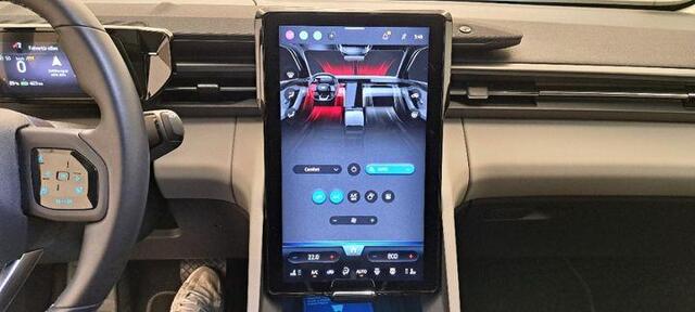 Ford EXPLORER Select Extended Range RWD 77 kWh 286pk | Comfort Pack 2 | AGR Stoelen | Adaptieve Cruise | Winterpack