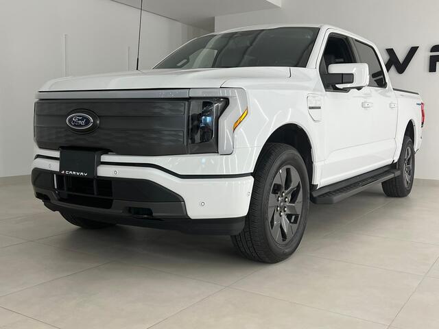 Ford F-150 LIGHTNING Lariat STD