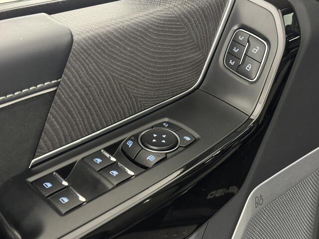 Ford F-150 LIGHTNING Platinum Extended Range