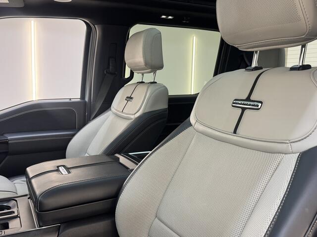 Ford F-150 LIGHTNING Platinum Extended Range