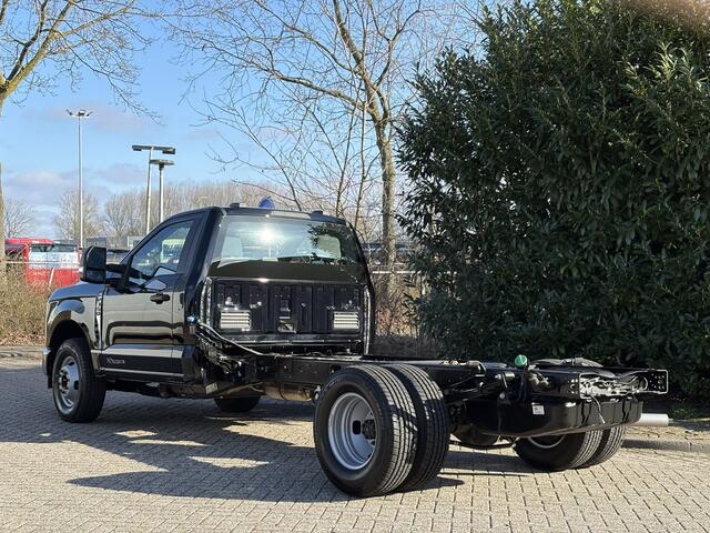 Ford F-350 6.7L Turbo V8 Power Stroke Chassis DRW