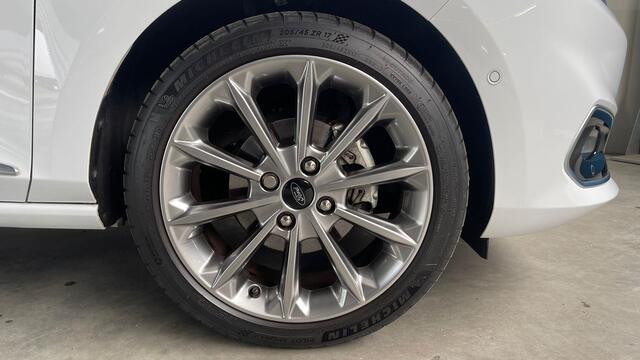 Ford FIESTA 1.0 EcoBoost Vignale Pack Winter, Adaptive Cruise Control, Navigatie, Camera, Climate Control, Rijklaar Prijs.