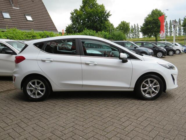 Ford FIESTA 1.0 EcoBoost Hybrid Titanium | Clima-Airco | Android Auto | Parkeersensoren | Incl. BOVAG Garantie | DAB+ | Navigatiesysteem | Bluetooth |