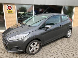 ford-fiesta-1.0-style