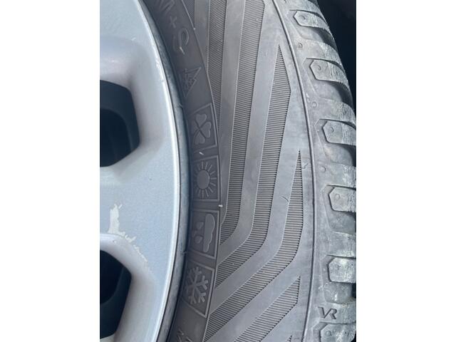 Ford FIESTA 1.0 Style NAVI BLUETOOTH AIRCO