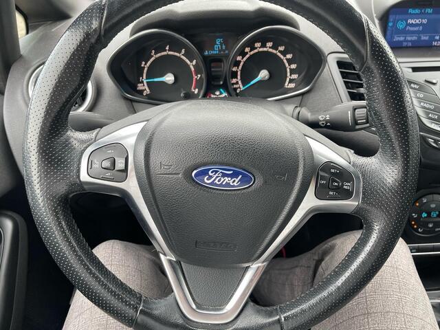 Ford FIESTA 1.0 EcoBoost ST Line 100pk | Trekhaak | Achterspoiler | Navigatie | Voorruit verwarming | Dealer onderhouden