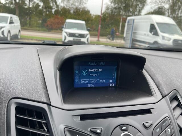 Ford FIESTA 1.0 EcoBoost ST Line 100pk | Trekhaak | Achterspoiler | Navigatie | Voorruit verwarming | Dealer onderhouden