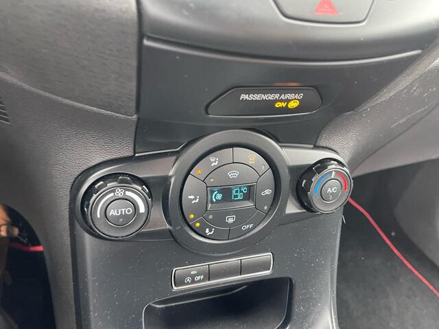 Ford FIESTA 1.0 EcoBoost ST Line 100pk | Trekhaak | Achterspoiler | Navigatie | Voorruit verwarming | Dealer onderhouden