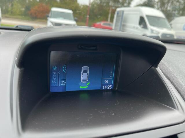 Ford FIESTA 1.0 EcoBoost ST Line 100pk | Trekhaak | Achterspoiler | Navigatie | Voorruit verwarming | Dealer onderhouden