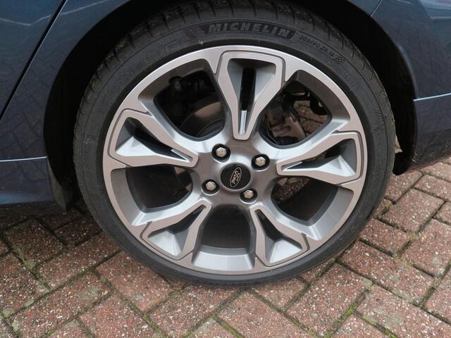 Ford FIESTA 1.0 EcoBoost ST-Line * 18" LM * CLIMATE * NAVI *