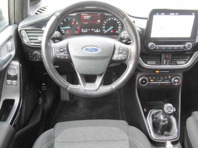 Ford FIESTA 1.0 EcoBoost Active Trekhaak / Apple Carplay + Android Auto / Trekhaak / Climate control / Parkeersensoren / 17" Velgen