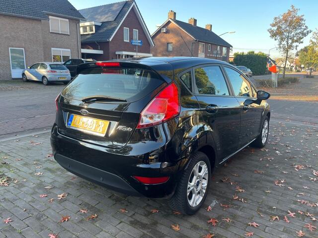 Ford FIESTA 1.0 STYLE ULTIMATE / NAVI / CRUISE CTR. / AIRCO / PDC / LM-VELGE