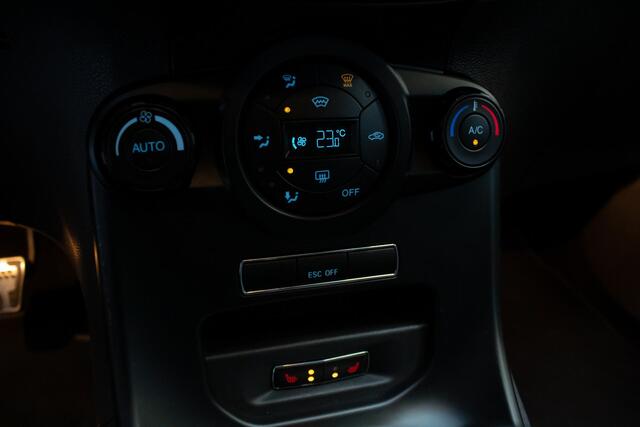 Ford FIESTA 1.6 182pk ST-2 STYLE PACK |Maxton|H&R verlagingsveren|Friedrich sportuitlaat|stage 1|parkeercamera met sensoren|bluetooth|navigatie|17"|
