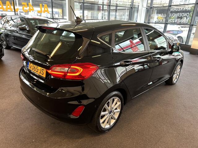 Ford FIESTA 1.0 EcoBoost Titanium | Adaptieve cruise control | Bang&Olufsen | Achteruitrijcamera | Navigatie | Apple carplay | Park assist | Parkeersensoren v+a | Climate control | LED | Nederlands geleverd