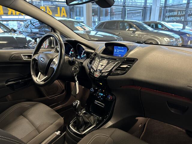 Ford FIESTA 1.0 EcoBoost Titanium | Navigatie | Cruise control | Climate control | Bluetooth | Elek. inklapbare spiegels | 5 Deurs