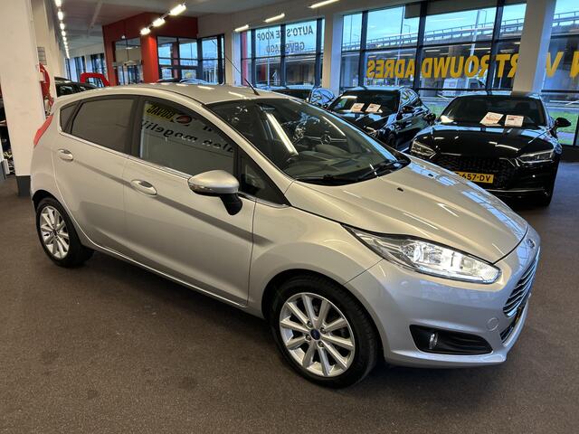 Ford FIESTA 1.0 EcoBoost Titanium | Navigatie | Cruise control | Climate control | Bluetooth | Elek. inklapbare spiegels | 5 Deurs