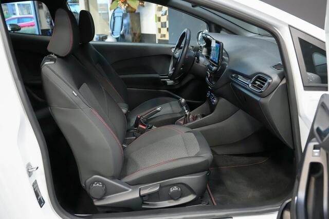 Ford FIESTA ST-Line 1.0 125pk |adaptive cruise control|parkeersensoren en camera|BLIS|navi|DAB|winterpakket|17"|