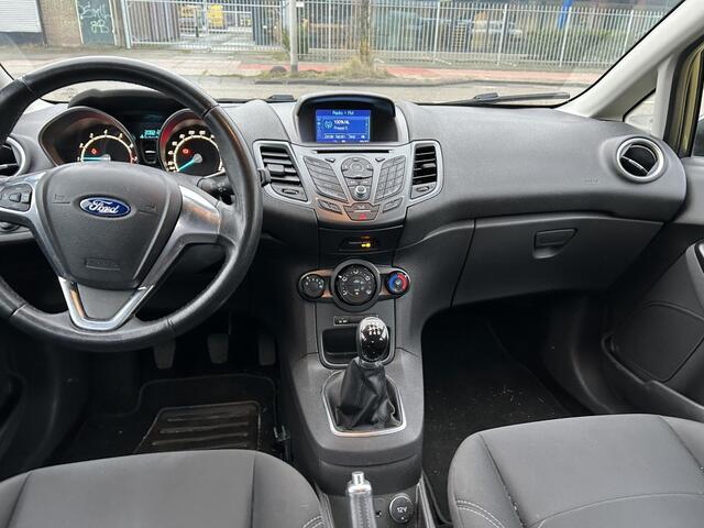 Ford FIESTA 1.0 Style navigatie