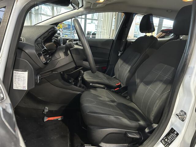 Ford FIESTA 1.1 85pk Trend | Airco | Bluetooth | Cruise | Parkeer sens. Achter |