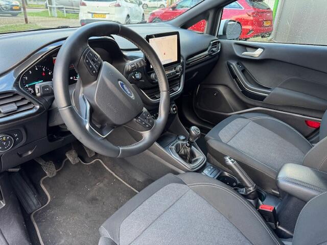Ford FIESTA 1.0 EcoBoost Active X Navigatie, Clima