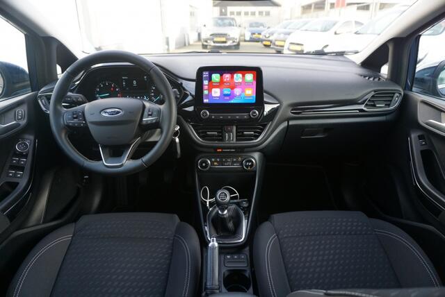 Ford FIESTA 1.0 EcoB. Titanium Led verlichting | Park. sensoren | CarPlay |