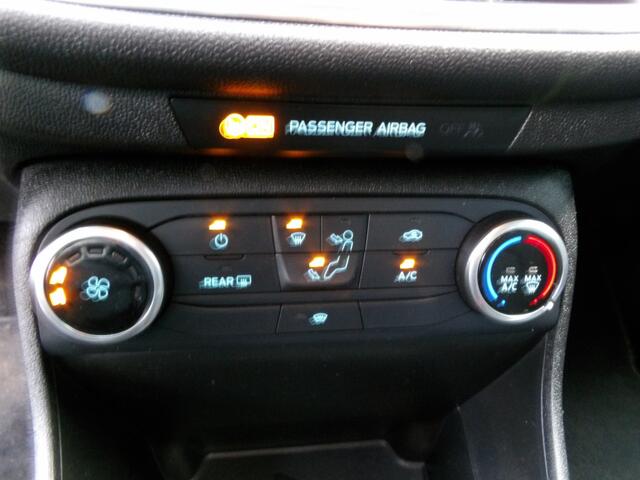 Ford FIESTA 1.1 Trend PDC Airco Clima Navi Carplay Cruise