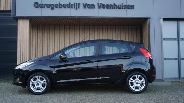 Ford FIESTA 1.0 81pk 5Drs Style Ultimate Navi Airco Cruise Control 15inch LM PDC Elek.Pakket *NL auto* 73830km!