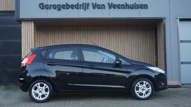 Ford FIESTA 1.0 81pk 5Drs Style Ultimate Navi Airco Cruise Control 15inch LM PDC Elek.Pakket *NL auto* 73830km!