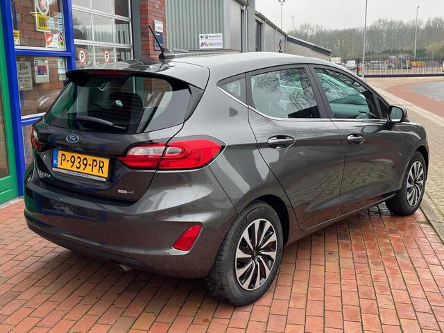 Ford FIESTA 1.0 EcoBoost Hybrid Titanium