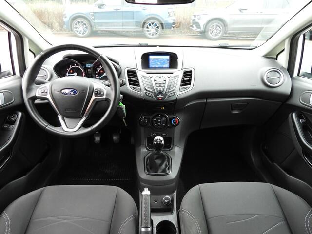 Ford FIESTA 1.0i Style Ultimate NAVI/AIRCO/CRUISE/PDC/LMV!