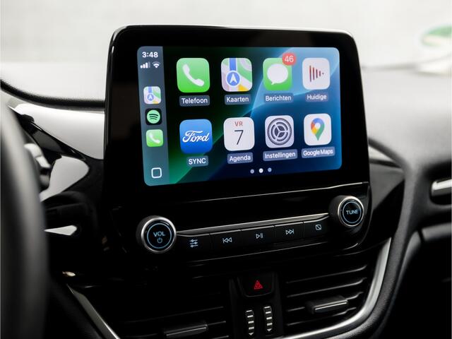 Ford FIESTA 1.0 EcoBoost Sport (APPLE CARPLAY, GROOT NAVI, STUUR/STOELVERWARMING, WITTE STIKSELS, SPORTSTOELEN, LANE ASSIST, GETINT GLAS, CRUISE, NIEUWE APK, NIEUWSTAAT)