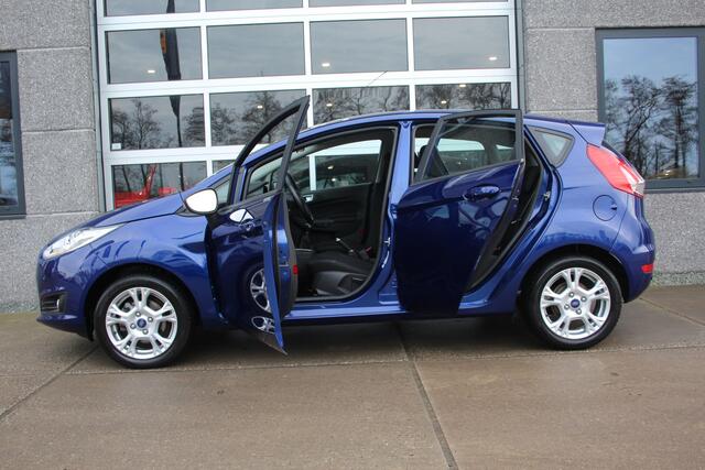 Ford FIESTA 1.0 Titanium 80 Pk 5 Drs Navigatie, Trekhaak, LM Dealer onderhouden