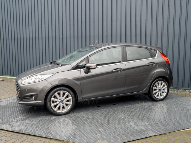Ford FIESTA 1.0 EcoBoost 100Pk Titanium | Parkeersensoren V&A | Voorruitverw. | Bluetooth | Prijs Rijklaar!!