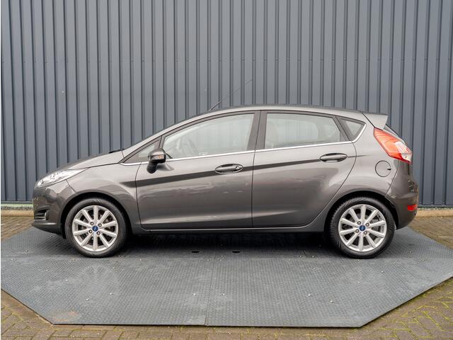 Ford FIESTA 1.0 EcoBoost 100Pk Titanium | Parkeersensoren V&A | Voorruitverw. | Bluetooth | Prijs Rijklaar!!