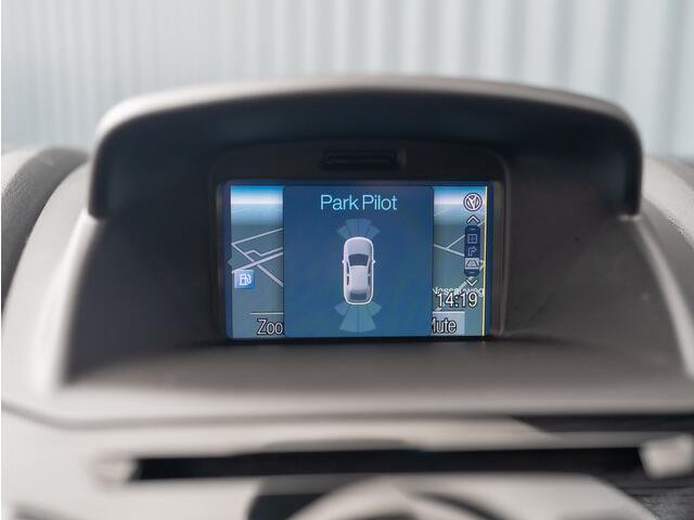 Ford FIESTA 1.0 EcoBoost 100Pk Titanium | Parkeersensoren V&A | Voorruitverw. | Bluetooth | Prijs Rijklaar!!