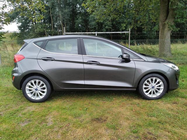 Ford FIESTA 1.0 EB 100pk Titanium Automaat | CLIMA | CARPLAY NAVI | STOELVERWARMING |