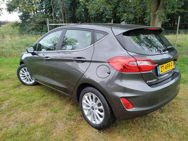 Ford FIESTA 1.0 EB 100pk Titanium Automaat | CLIMA | CARPLAY NAVI | STOELVERWARMING |