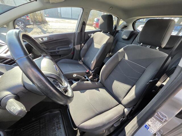 Ford FIESTA 1.0 Style Ultimate **AIRCO-NAVI-PDC**